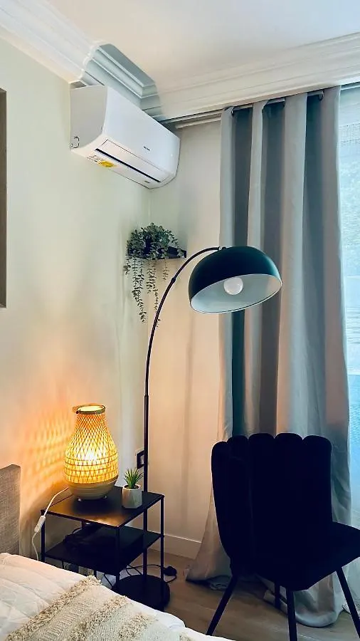 Le Miramar Nice - Clim, Parking, Wifi Et Piscine Apartman Franciaország